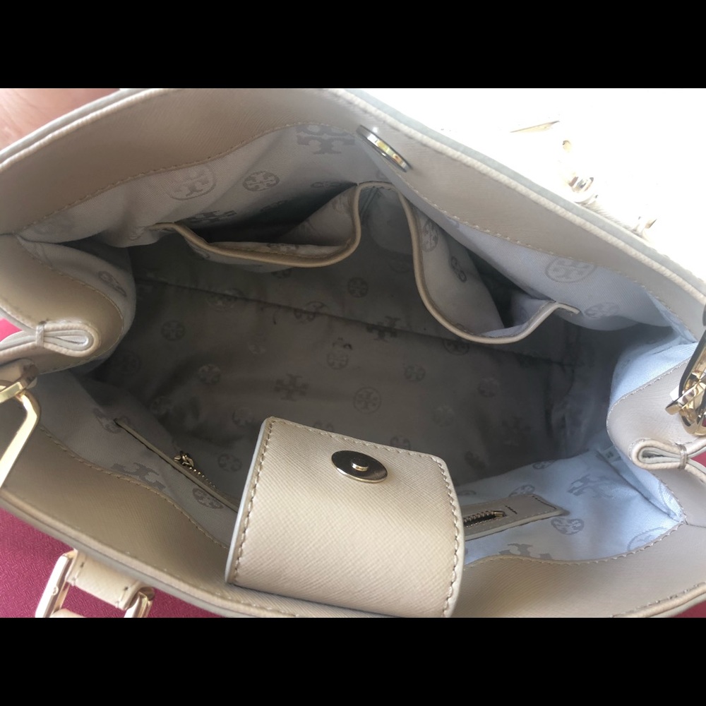 Tory Burch Hand Bag - Picture 9 of 12